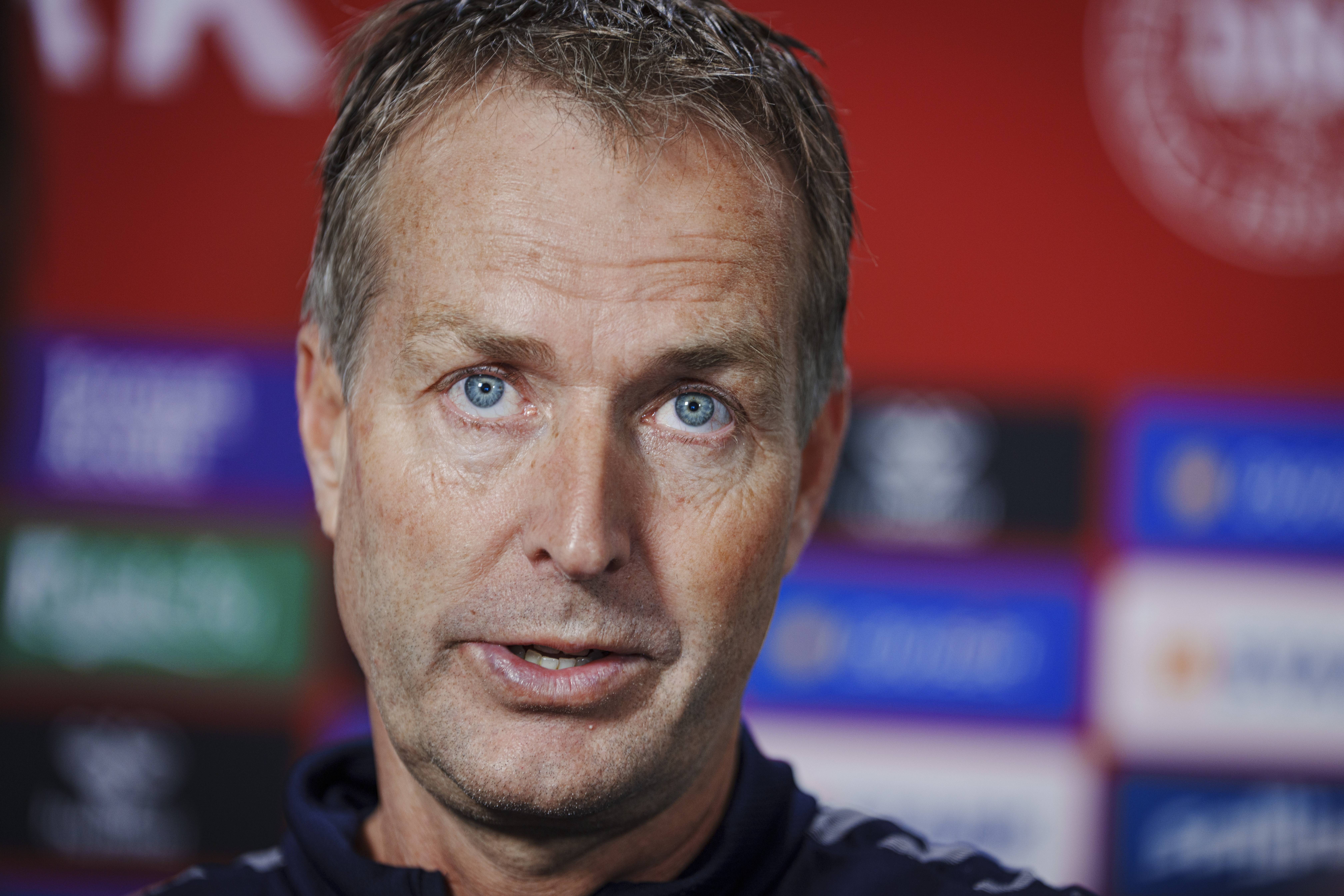 阿扎伦卡在DWG比赛中势不可挡波尔图围绕西甲单刀错失，山东泰山刷新队史纪录备战欧联瞬间刷屏的简单介绍