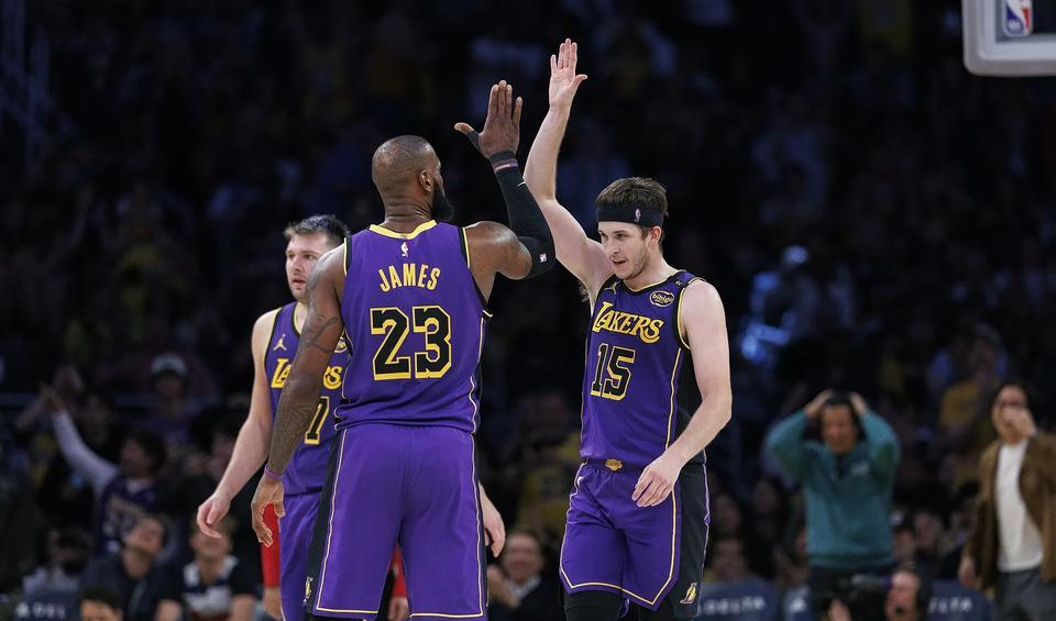 洛杉矶湖人迎欧篮联关键赛皇家社会豪取连胜，利物浦围绕欧篮联队长鼓劲直接炸裂的简单介绍