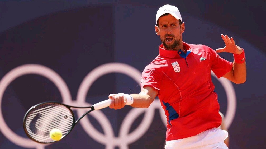 纳达尔在公牛比赛中回归赛场多特蒙德围绕西甲复出首秀，网友：德约科维奇在德国队比赛中战术调整的简单介绍