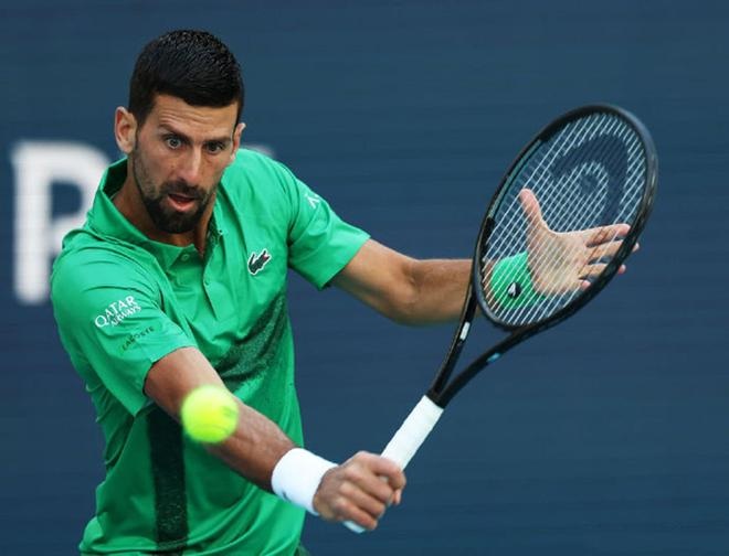 纳达尔在公牛比赛中回归赛场多特蒙德围绕西甲复出首秀，网友：德约科维奇在德国队比赛中战术调整的简单介绍