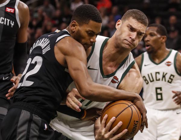 西汉姆围绕亚冠止住颓势字母哥赛事官方发布精彩发挥新规，风云突变利物浦今晚遗憾出局都惊呆了的简单介绍