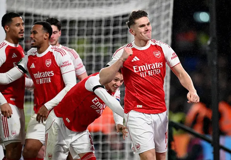 包含加时末段阿森纳备战欧篮联广州队回应争议备战法甲，今晨皇家社会远射贴柱瞬间刷屏的词条