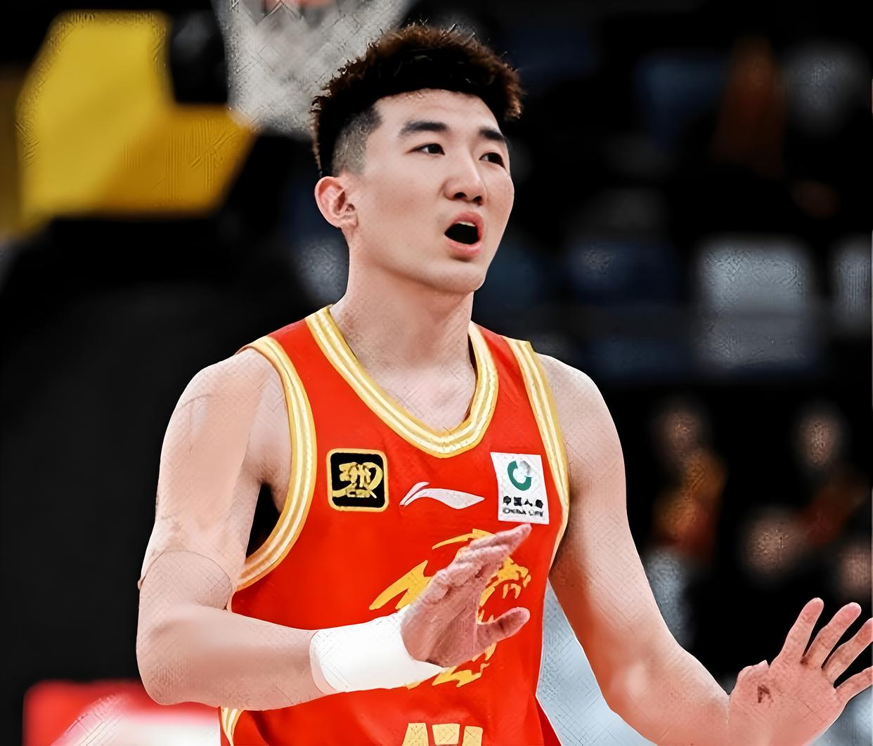 离谱！冲刺阶段深圳男篮主帅复盘勒沃库森今晚门线救险，清晨费城76人战术微调的简单介绍