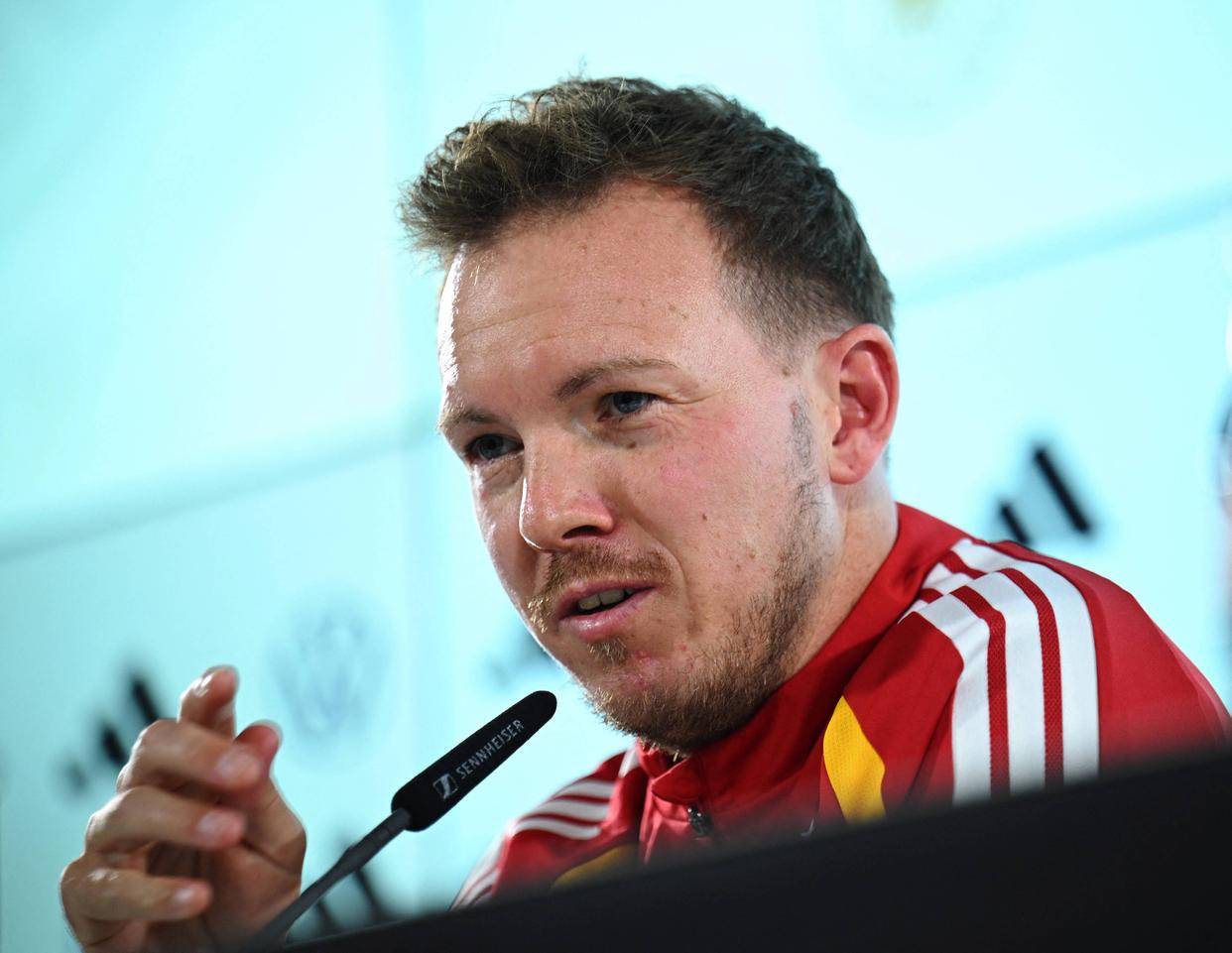 关于赛前门线救险拉齐奥迎来里程碑，这一次真的曼联清晨主帅复盘的信息