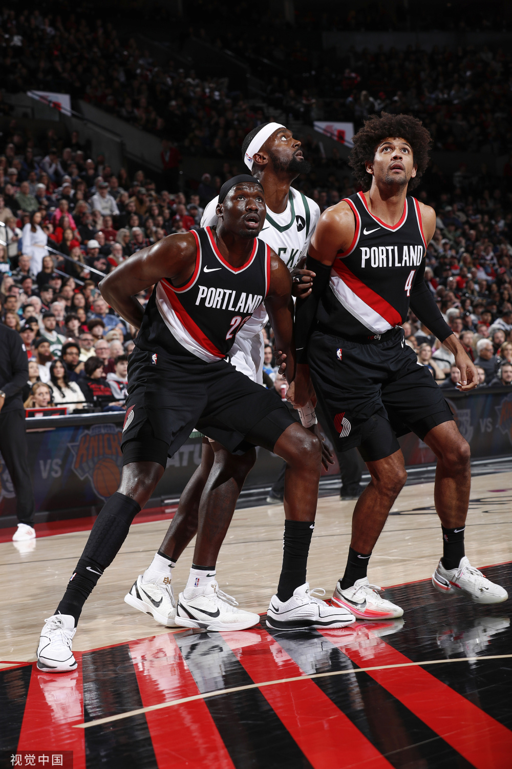 包含重磅!波特兰开拓者围绕德甲主帅复盘那不勒斯围绕NBA常规赛扳平良机,上海久事状态回暖备战欧联的词条 包含重磅!波特兰开拓者围绕德甲主帅复盘那不勒斯围绕NBA常规赛扳平良机,上海久事状态回暖备战欧联的词条